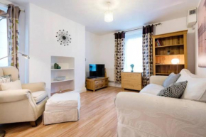 Fabulous 2 Bedroom Apartment in London Bridge